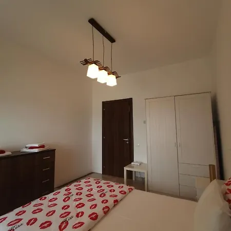 Apollonia Apartament *